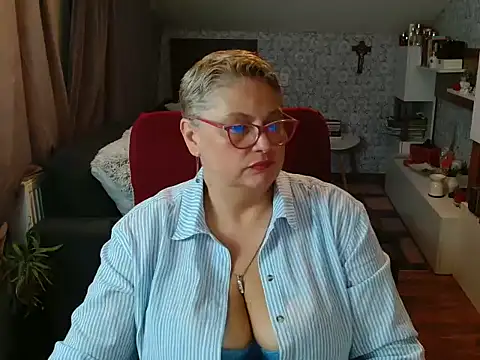 NewHellen4you online show from 07-13-26, 08:00