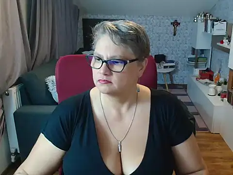 NewHellen4you online show from 07-23-26, 07:56