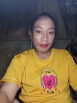 Helly-i online show from 07-24-26, 12:58