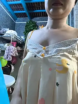  miu  love  online show from 07-05-26, 04:19