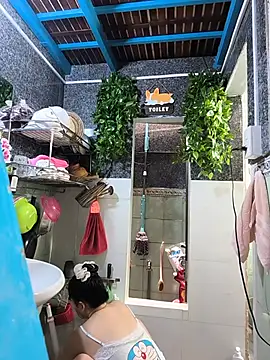  miu  love  online show from 07-06-26, 04:31