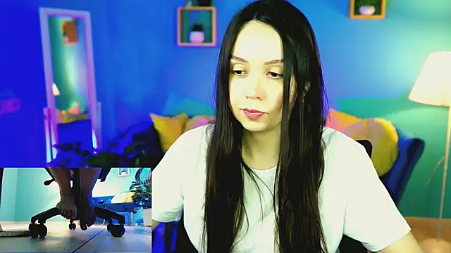 OliviaWeles online show from 07-19-26, 08:29