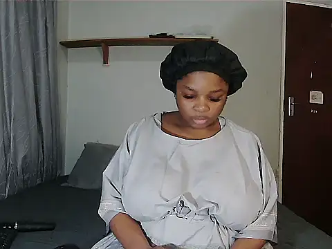XxxPlumieSweetxxX online show from 07-14-26, 05:07