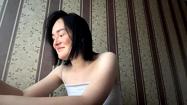 Snowmilly online show from 07-18-26, 04:55