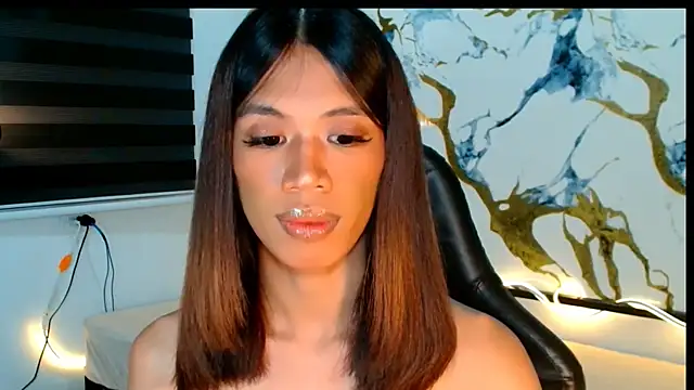 Velvet Aurora online show from 07-18-26, 03:22