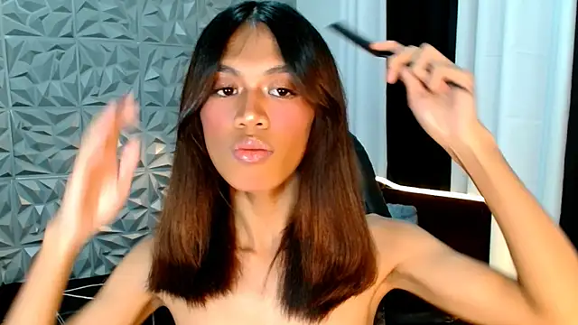 Velvet Aurora online show from 07-20-26, 10:45