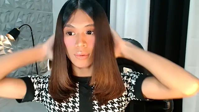 Velvet Aurora online show from 07-23-26, 01:58