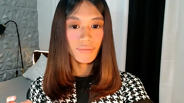 Velvet Aurora online show from 07-28-26, 04:39
