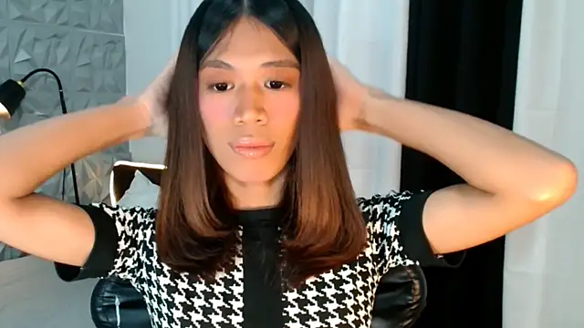 Velvet Aurora online show from 07-29-26, 10:57