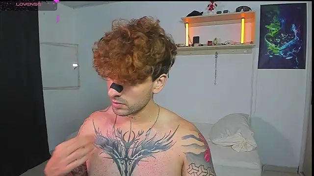Snapshot of ARES_TATTO chatting on 07-21-26, 02:08 ARES TATTO online show from 07-21-26, 02:08