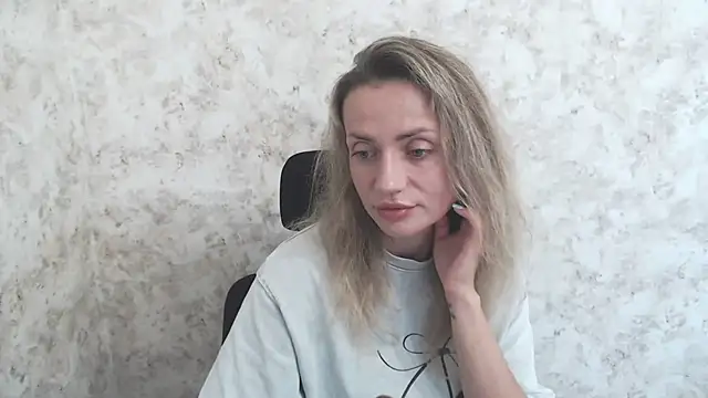 MerryRose33 online show from 07-04-26, 11:27
