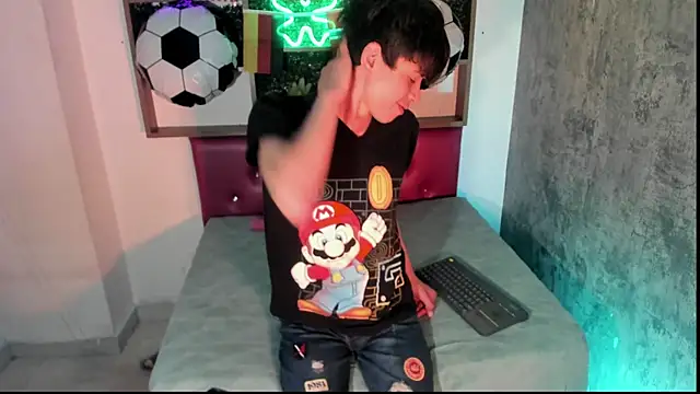 Alex it0  online show from 07-15-26, 12:21