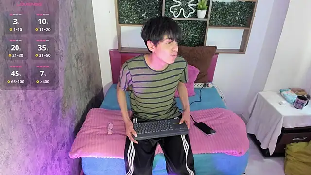 Alex it0  online show from 07-25-26, 06:38