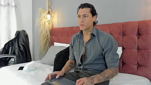 Damian romanoff  online show from 07-25-26, 12:25