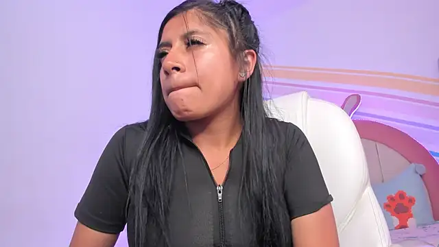 Alahia Myers 1 online show from 07-13-26, 01:30