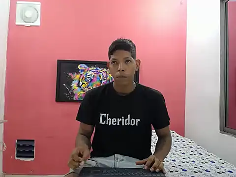 latinosninfomanos online show from 07-14-26, 01:08