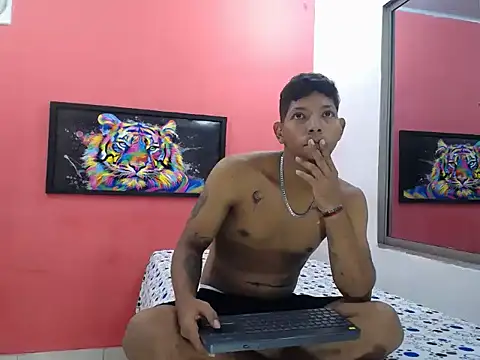 latinosninfomanos online show from 07-14-26, 02:05