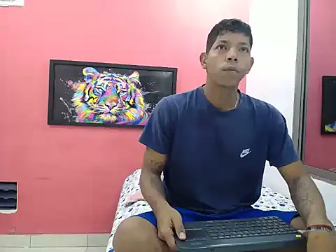 latinosninfomanos online show from 07-26-26, 12:41