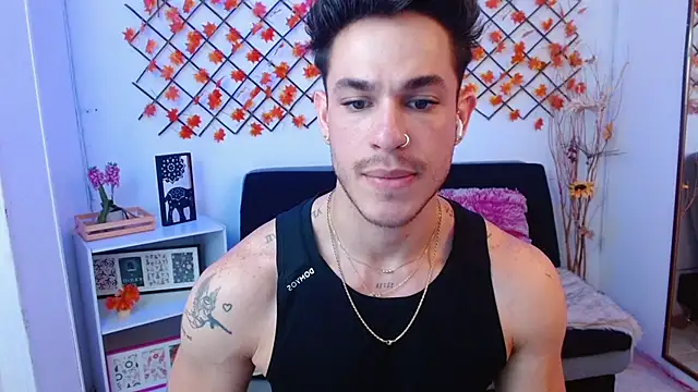  Juan023  online show from 07-10-26, 02:27
