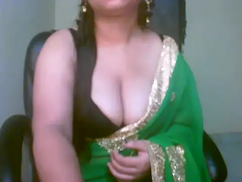 Snapshot of KOHI_nur chatting on 07-09-26, 01:53 KOHI nur online show from 07-09-26, 01:53