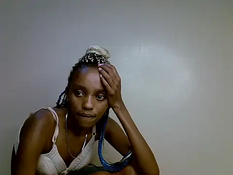 Very slim online show from 07-12-26, 09:00