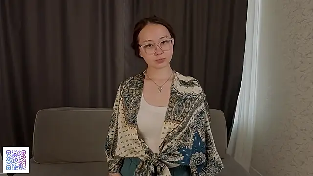 MazieErcole online show from 07-22-26, 04:59