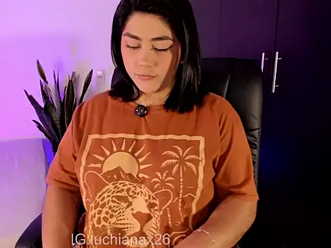 lucy2606 online show from 07-12-26, 02:13