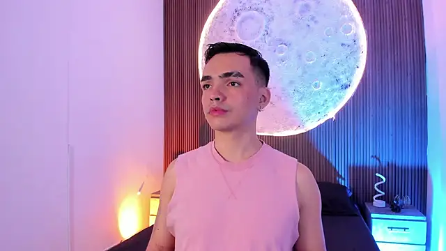 NicoKingg1  online show from 07-06-26, 01:41