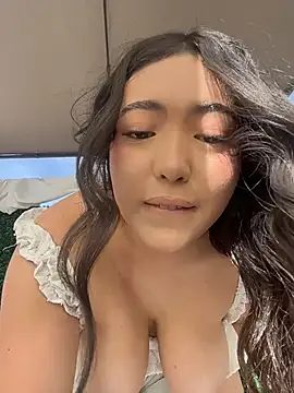 JustACutieXXX online show from 07-17-26, 09:30