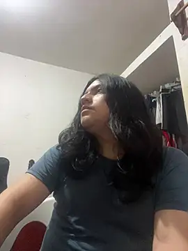petitelatino online show from 07-28-26, 05:36