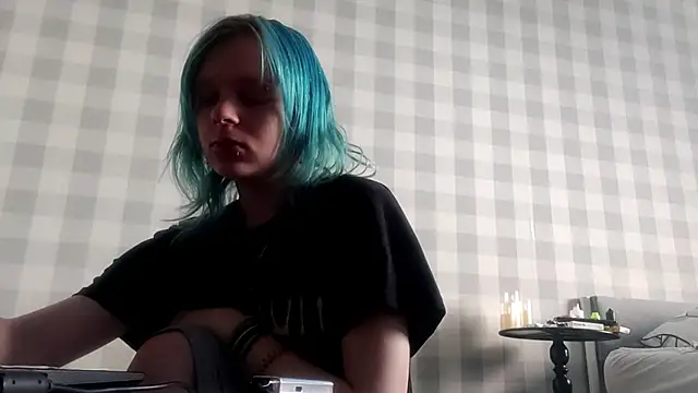 ZolaCoonradt online show from 07-20-26, 05:11