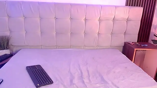 honeyy ass online show from 07-25-26, 08:50