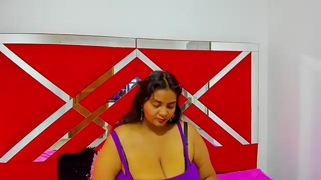 luunasweett online show from 07-28-26, 03:24