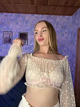 BellaSwan- online show from 07-11-26, 06:16