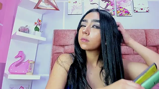 evelyn noa online show from 07-17-26, 03:35