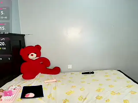LunaDarlin online show from 07-28-26, 08:52