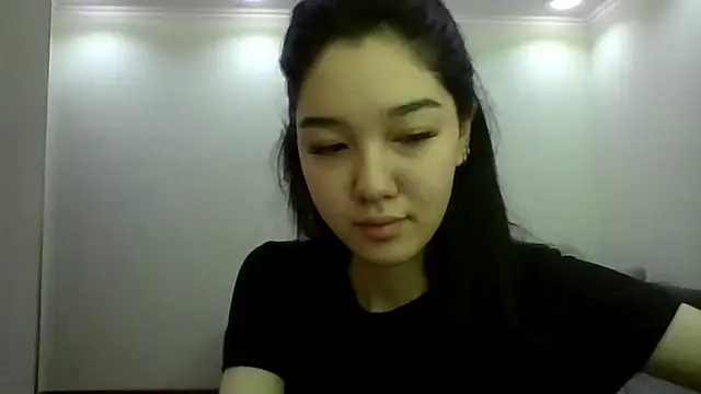 Snapshot of MintyMuse chatting on 07-27-26, 05:14 MintyMuse online show from 07-27-26, 05:14