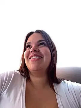 AliceStarshine online show from 02-15-25, 04:23