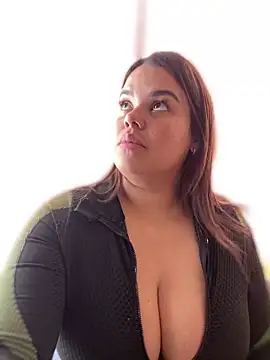 AliceStarshine online show from 02-18-25, 06:15