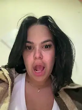 AliceStarshine online show from 10-05-25, 04:22