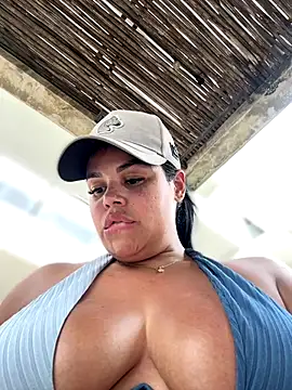 AliceStarshine online show from 12-13-25, 07:53