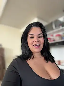 Snapshot of AliceStarshine chatting on 02-05-26, 04:55 AliceStarshine online show from 02-05-26, 04:55