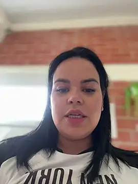 Snapshot of AliceStarshine chatting on 03-08-26, 04:00 AliceStarshine online show from 03-08-26, 04:00