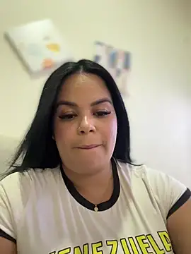 Snapshot of AliceStarshine chatting on 03-15-26, 02:39 AliceStarshine online show from 03-15-26, 02:39