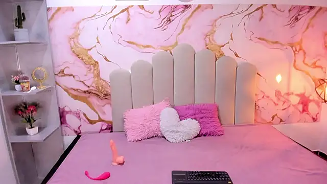 SweettDreamm online show from 07-25-26, 01:08