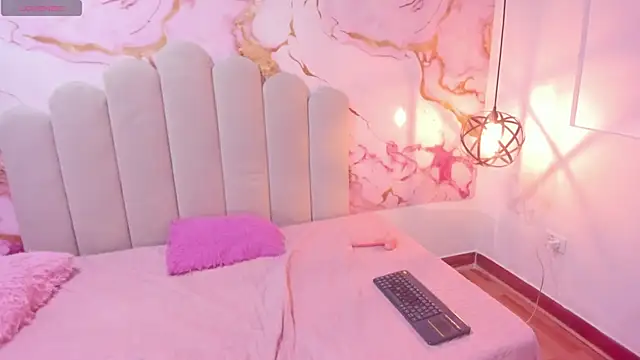 SweettDreamm online show from 07-28-26, 07:39