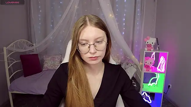 Snapshot of MaryVance chatting on 07-11-26, 06:49 MaryVance online show from 07-11-26, 06:49