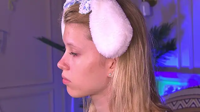 LanayaVerne online show from 07-16-26, 09:37