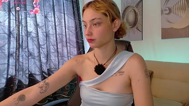 charlotte rioz online show from 07-28-26, 02:13