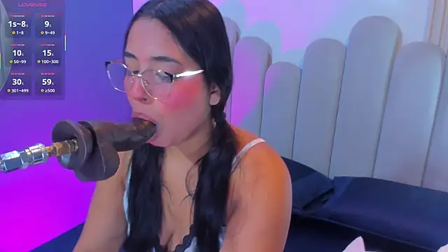 Snapshot of Liz_foox chatting on 07-15-26, 11:04 Liz foox online show from 07-15-26, 11:04